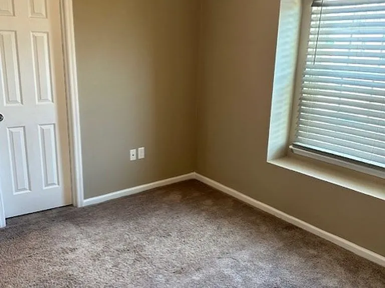 9670 Freefall Rd — Photo 25