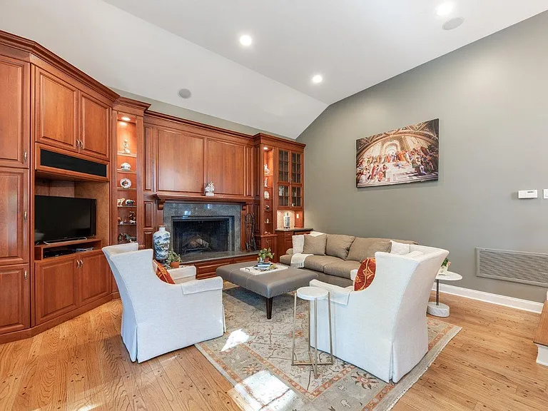 7 Byron Rd — Photo 11