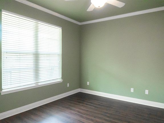 4th image of 1009 E Gonzalez St