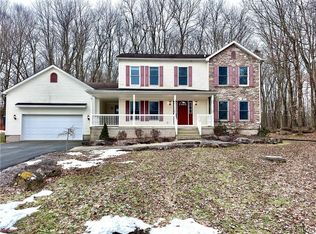 28 S Woodhaven Dr, White Haven, PA 18661
