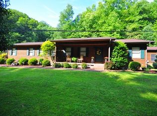 1022 Aina Manu Pl, Makawao, HI 96768