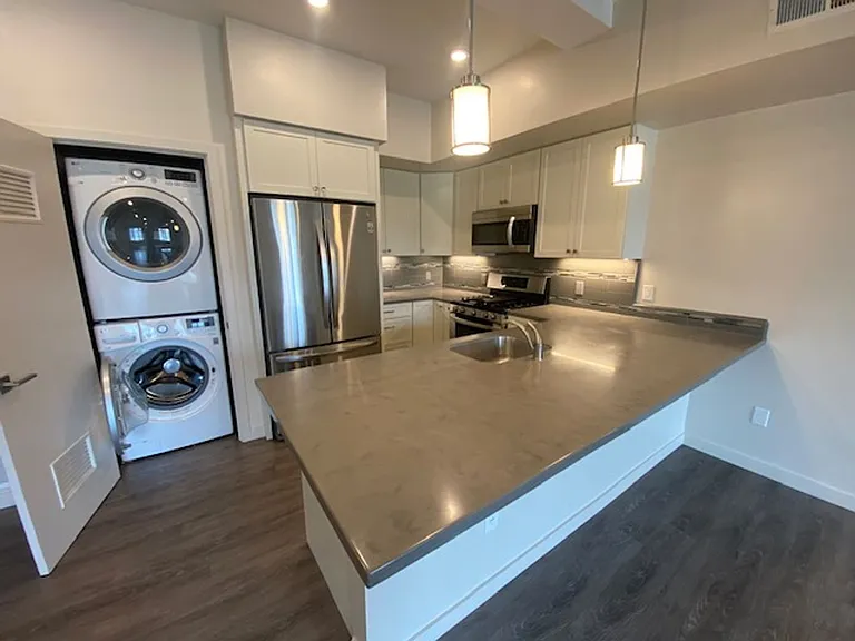 505 Central Ave — Photo 8