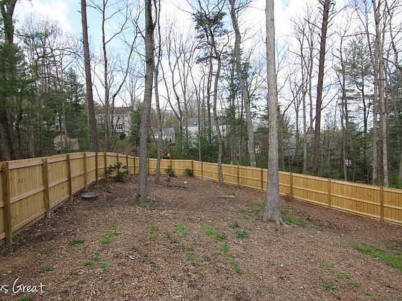 4th image of 4462 Branderwood Dr