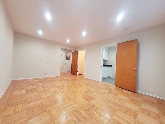 3rd image of 1000 Kirkham St APT 2