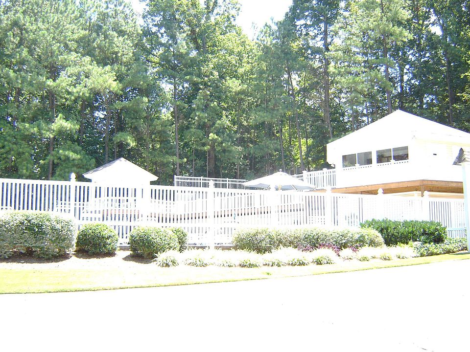 1st image of 310 Countryside Pl SE