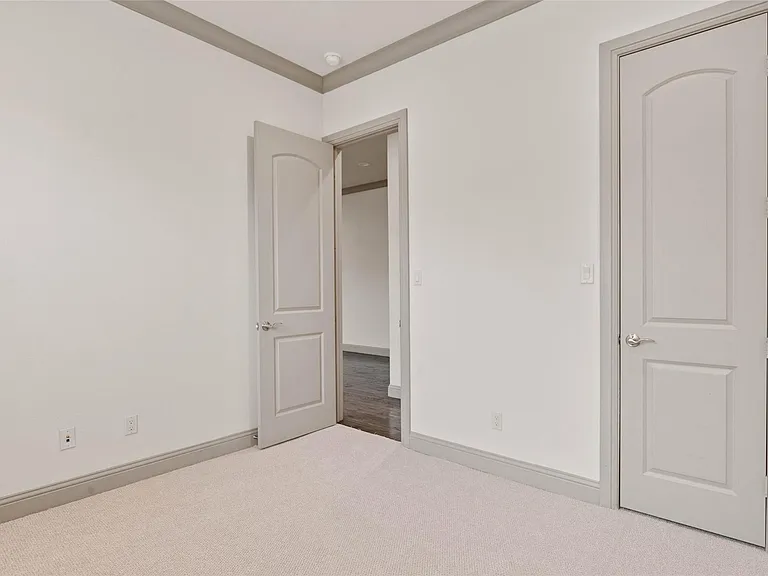 1021 Pavillion St #7 — Photo 24
