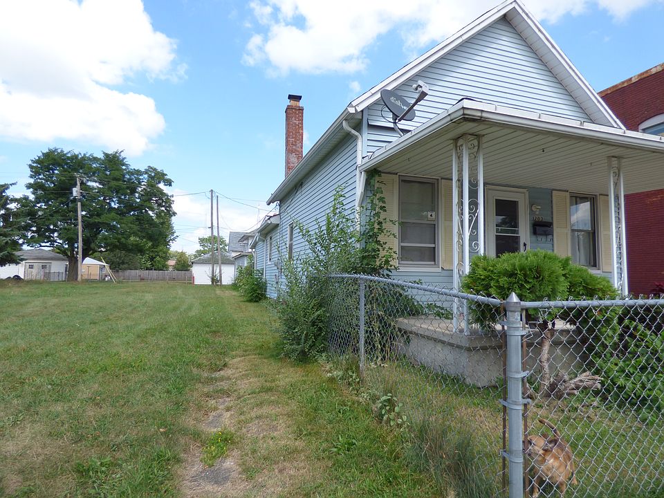 2nd image of 1203 Dunham St