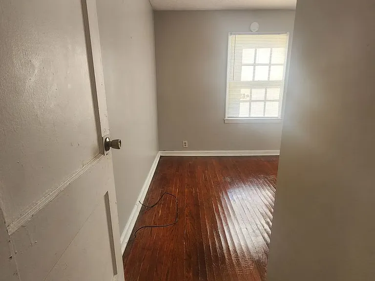 3519 N Sherman Dr — Photo 16