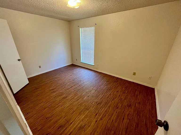 122 Hillside Dr — Photo 6