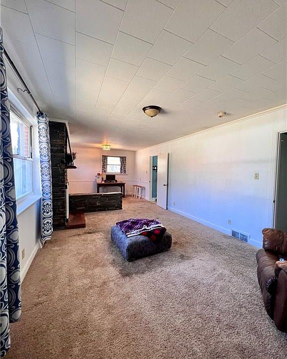 2nd image of 232 Milling Rd