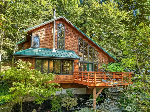 4140 Lytle Road NE, Bainbridge Island, WA 98110
