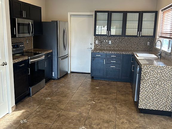 5th image of 6354 W Potter Dr