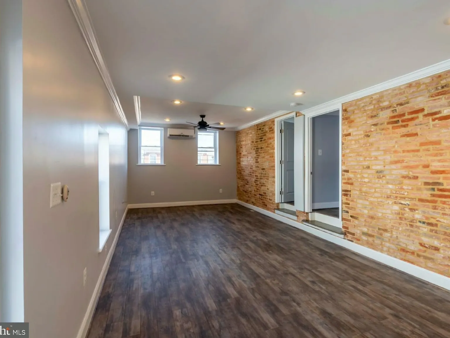 2 bed, 1100 sqft, $1,950 — Photo 3