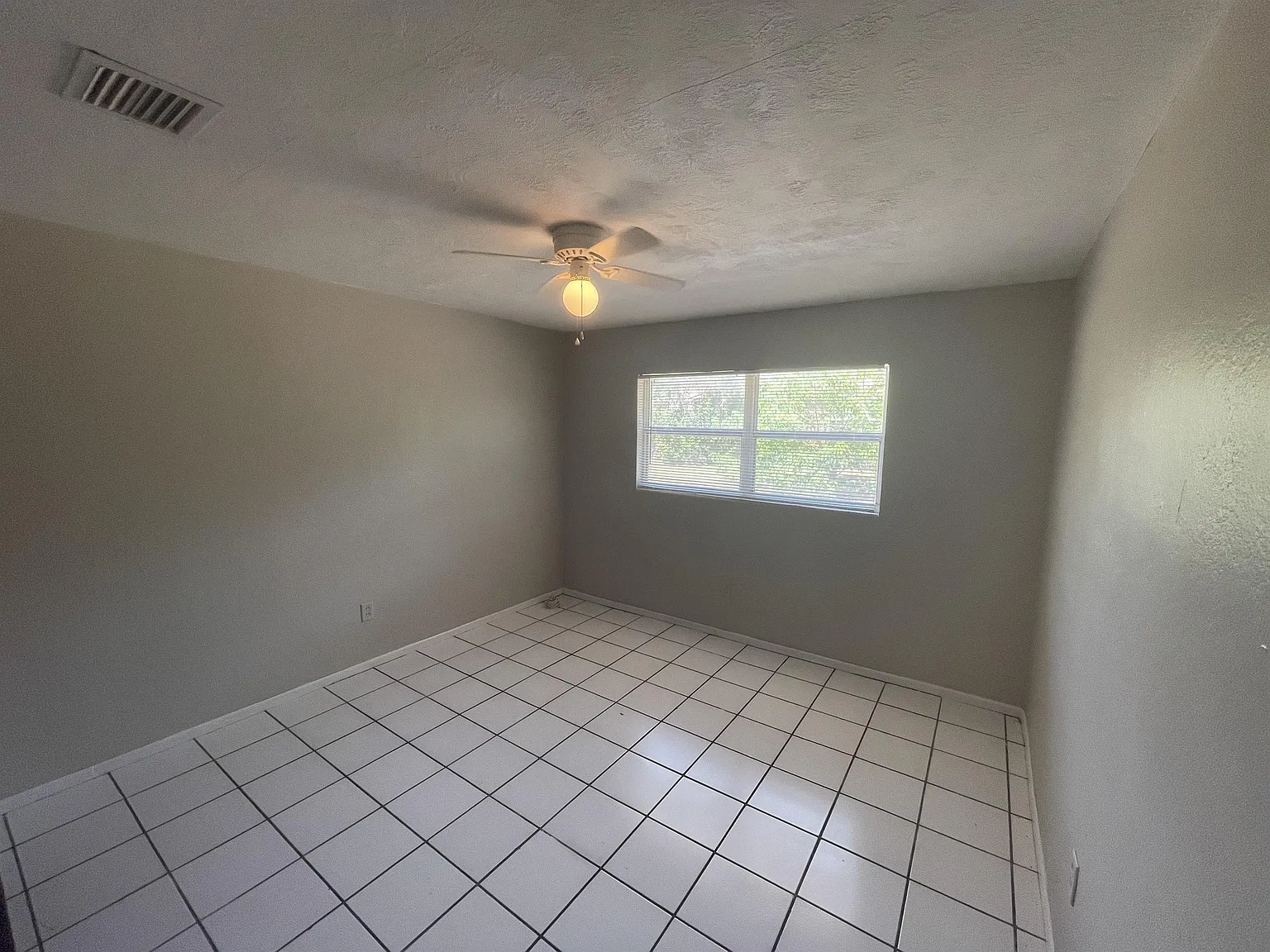 1731 Overbrook Avenue - 1 — Photo 3