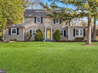 844 River Rd, Ewing, NJ 08628