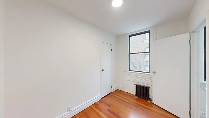 Rented by Bond New York | media 18