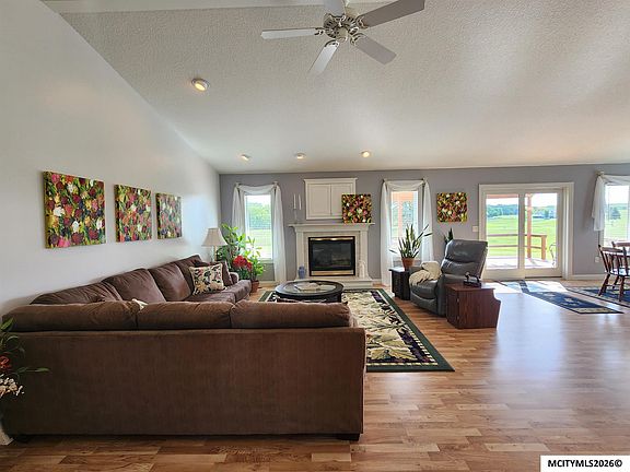 4th image of 428 Brickyard Rd