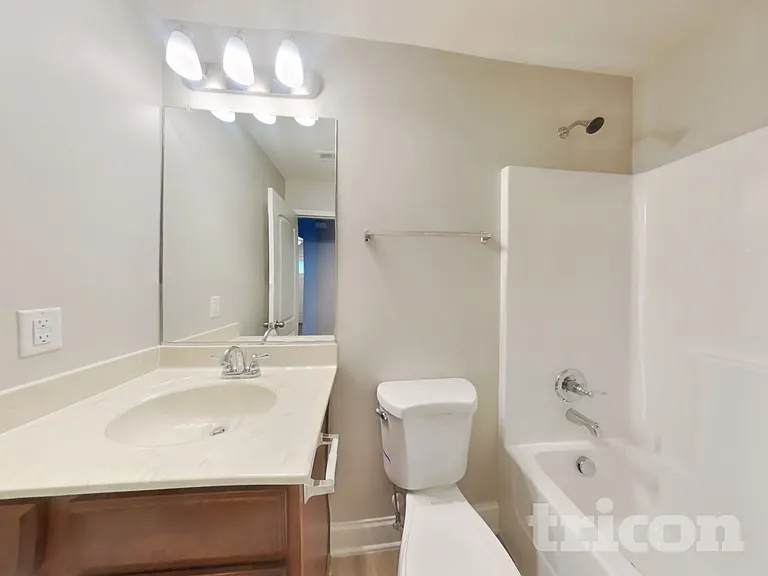 5433 Misty Hill Cir — Photo 14