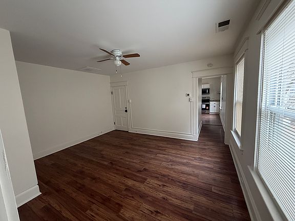 3rd image of 2040 Maple Ave #1