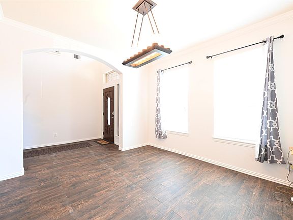 5th image of 21339 Russell Chase Dr