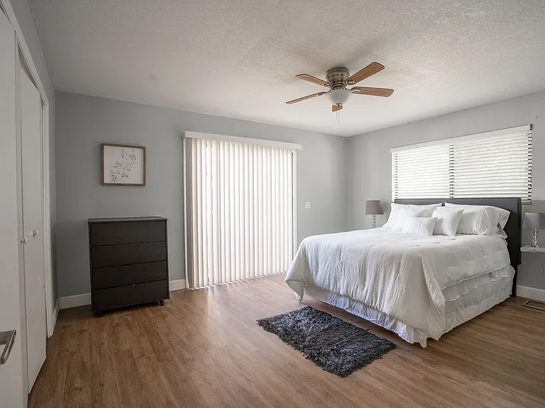5008 E Liberty St — Photo 23