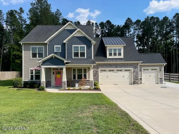 227 Farmhouse Lane, Carthage, NC 28327