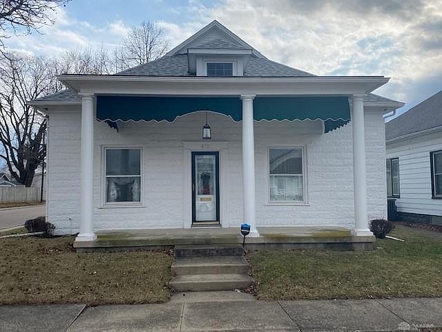 1st image of 901 Camp St
