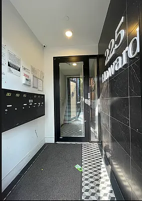 Rented by Voro New York | media 3