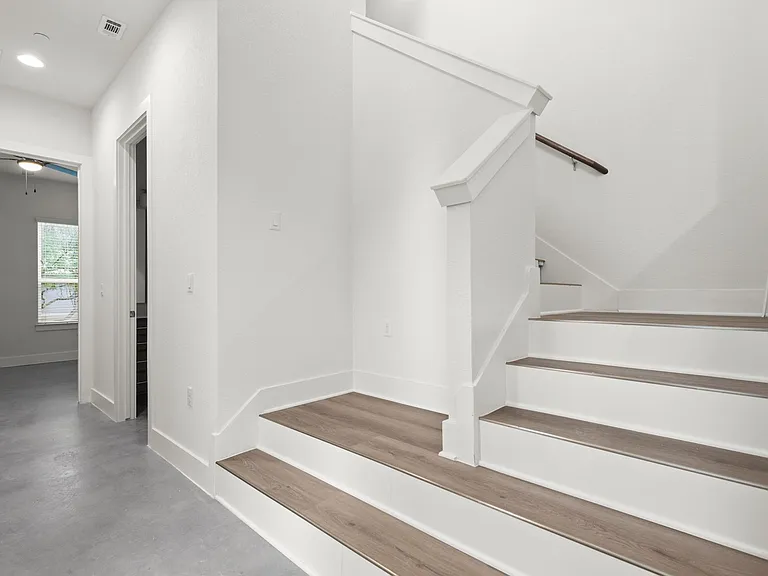 8922 Menchaca Rd #701 — Photo 12