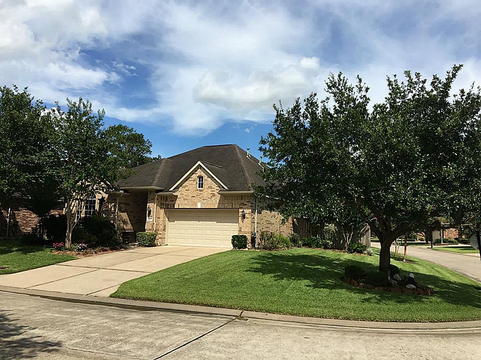 1st image of 2403 S Venice Dr