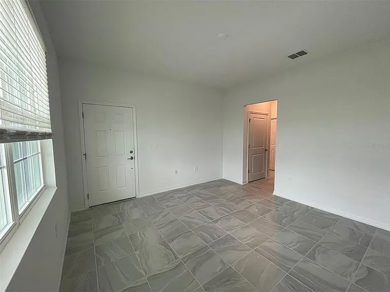 835 Ofanto Way — Photo 34