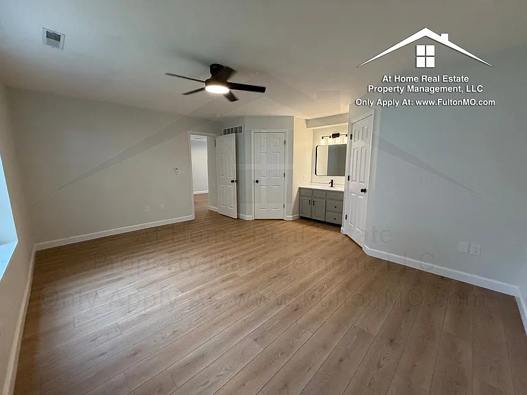 1011 Greystone Ct — Photo 13