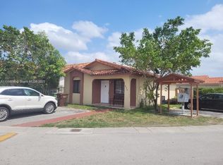2572 W 65th St, Hialeah, FL 33016