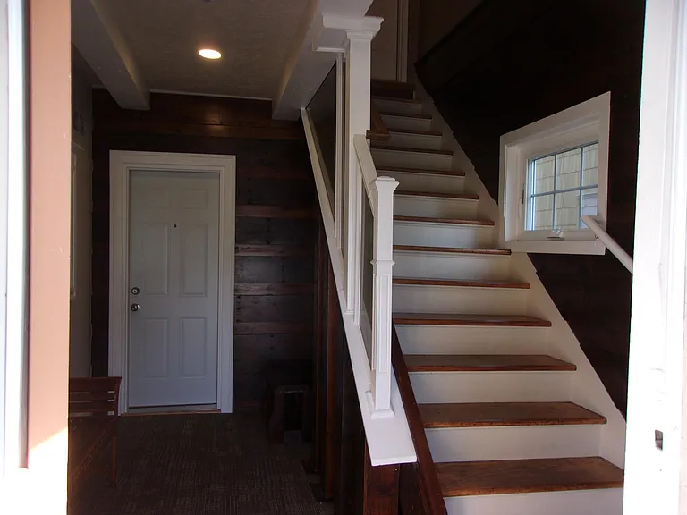 2nd Floor Apartment