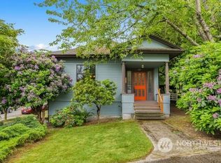 923 N 47th St, Seattle, WA 98103