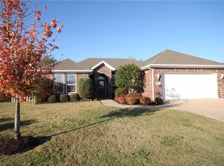 3104 SW Camden Dr, Bentonville, AR 72712