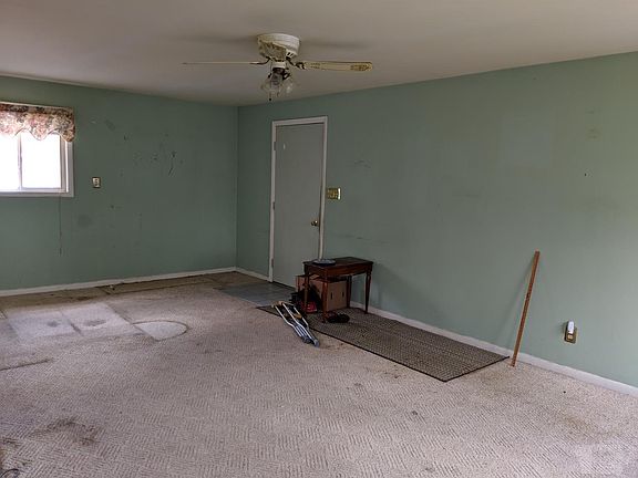 4th image of 605 Putnam St