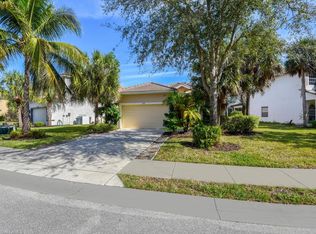 2583 Keystone Lake Dr, Cape Coral, FL 33909