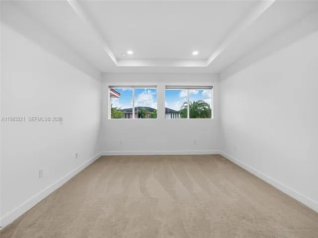 15540 NW 88th Ave — Photo 12