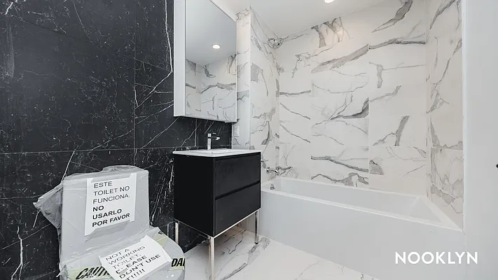 Rented by Nooklyn NYC LLC | media 84