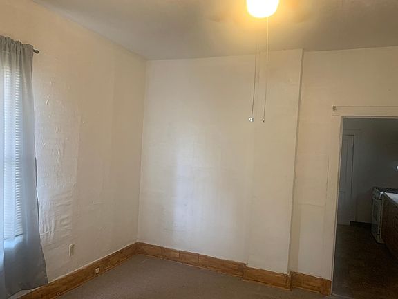 4th image of 6413 Leschen Ave