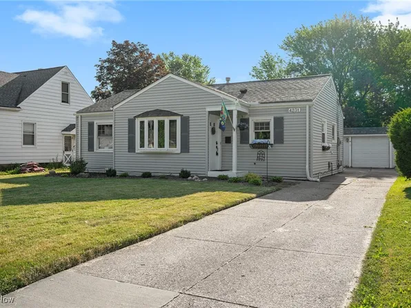 4231 W 220th St, Fairview Park, OH 44126