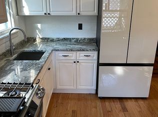 300 Pleasant St, Willimantic, CT 06226