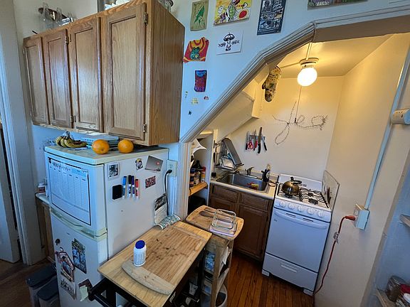 3rd image of 714 Madison Ave #6