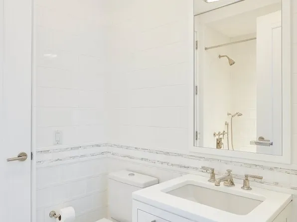 235 West 75th Street image 4 of 12