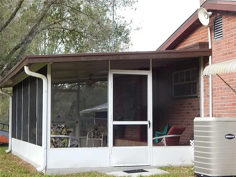 230 Locke Rd — Photo 13