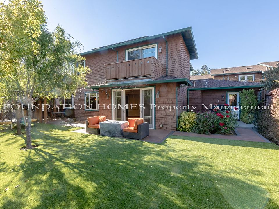 1st image of 140 Oak Knoll Ave