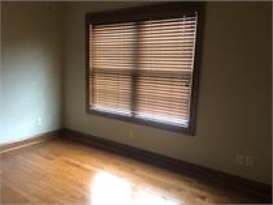 1st image of 574 Chase Dr #574