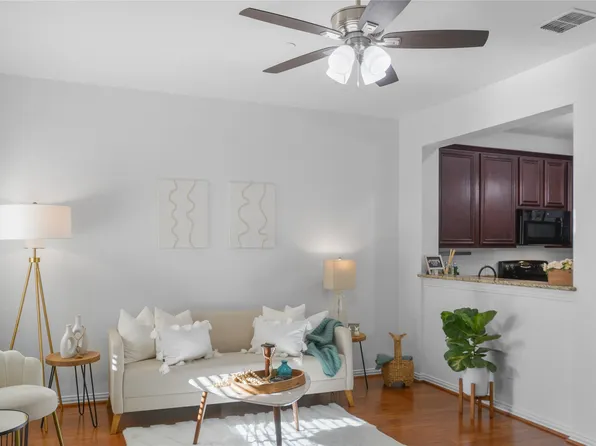 2420 Durango Ridge Dr, Bedford, TX 76021