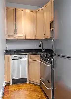 Rented by REAL New York | media 31